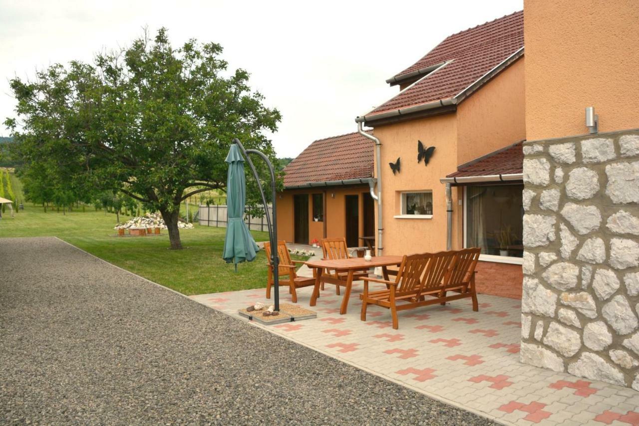 Panorama Vendeghaz / Guesthouse Felsőtárkány Exteriör bild